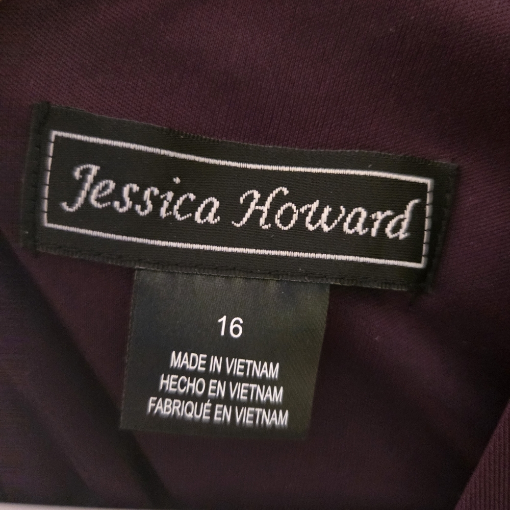 Formal, plum, NWT, Jessica Howard gown - Picture 5 of 6